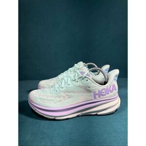 Size 9.5 - Women’s Hoka One Clifton 9 multicolor shoes